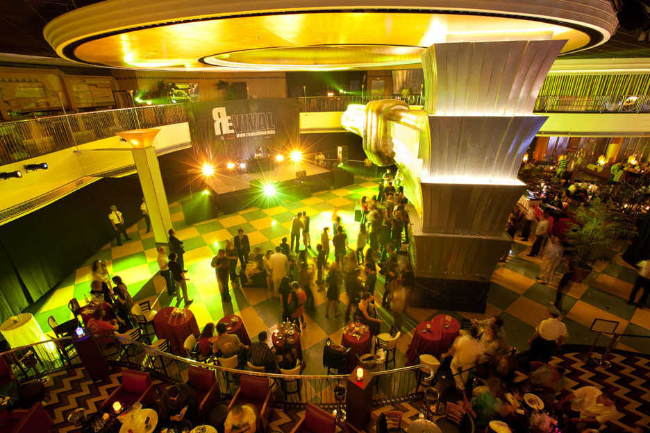 Interior of Cafe Deco Macau during a SNAP Revival Tour concert