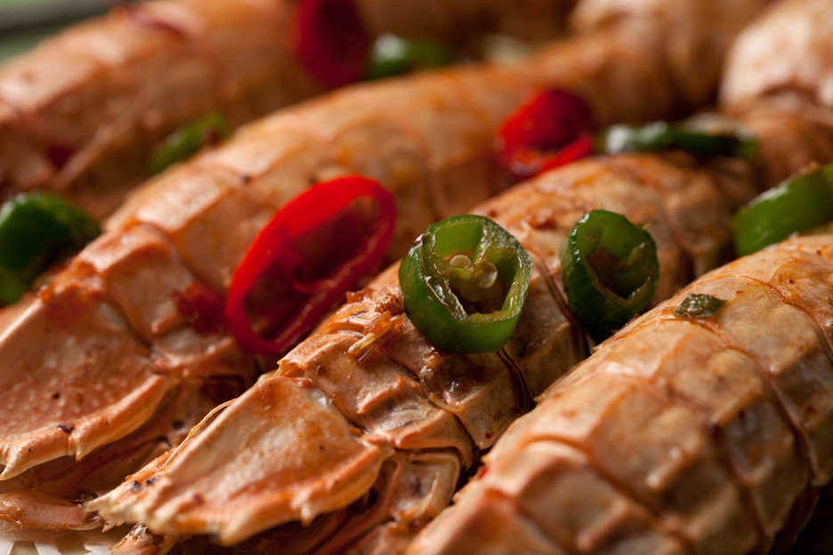 Nine-joint shrimps at Sheng Gang Wan Seafood Restaurant in Guangzhou