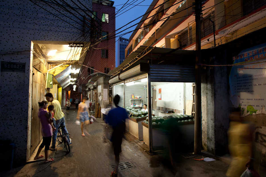 Narrow alleyway leading to a community in east Tianhe district, Guangzhou.